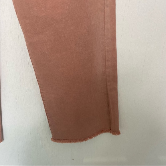 American Eagle Wide Leg Crop Jeans Button Fly in Blush Size 2 - Picture 2 of 7